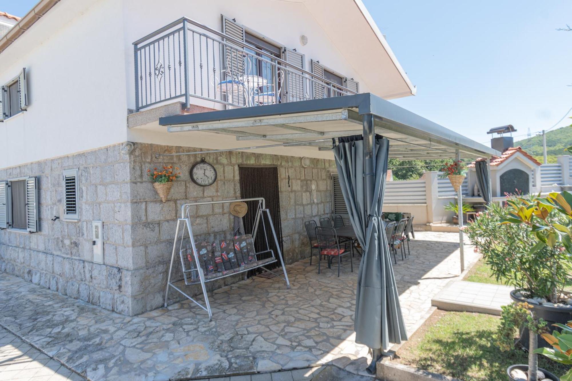 Spacious Villa For 10 With A Big Private Pool 特里尔 外观 照片